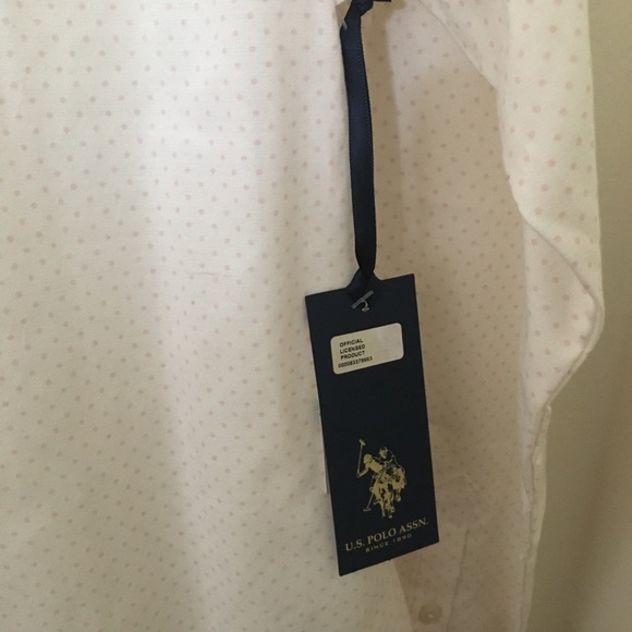US Polo shirt in Large, brand new with tags - Picture 3 of 4